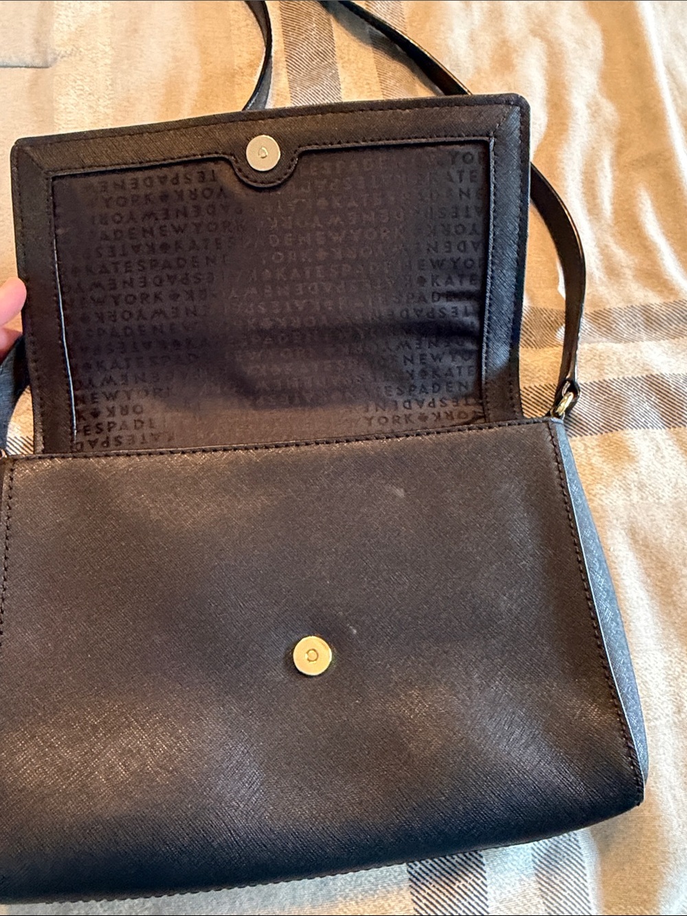 kate spade black leather crossbody with gold logo - Picture 3 of 5